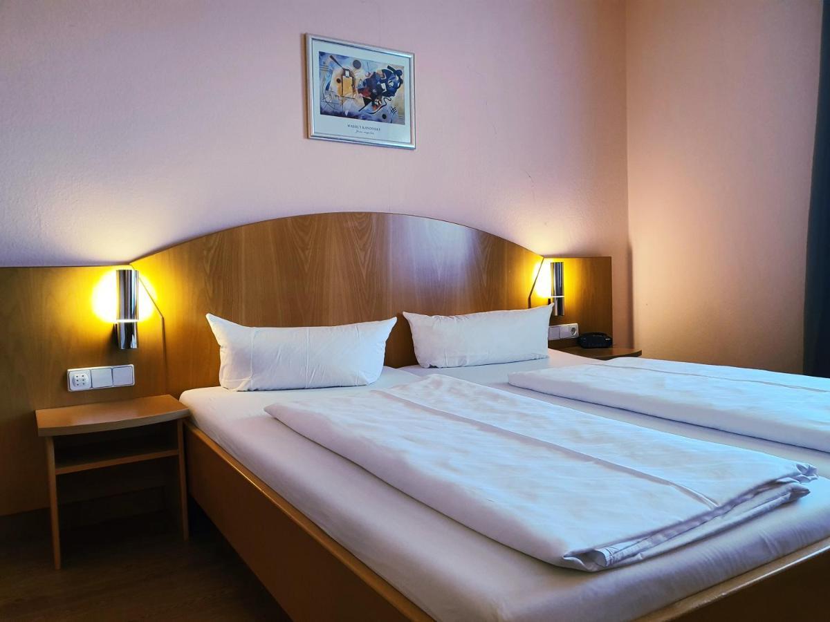 Hotel Sunparc - Shuttle Zum Europa-Park Rust 4Km & Rulantica 2Km Рингсхайм Экстерьер фото