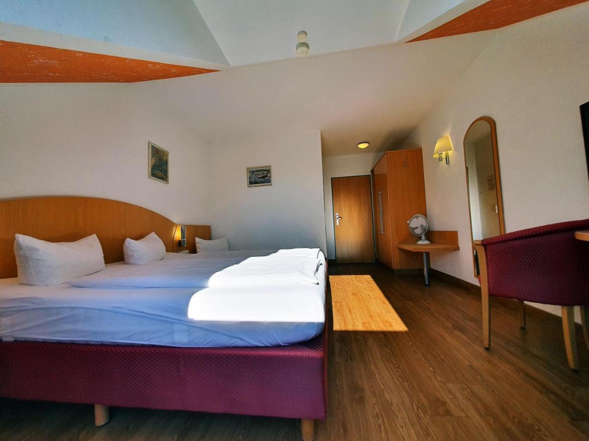 Hotel Sunparc - Shuttle Zum Europa-Park Rust 4Km & Rulantica 2Km Рингсхайм Экстерьер фото