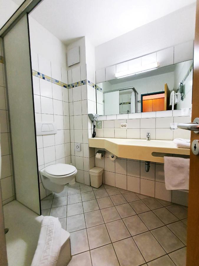 Hotel Sunparc - Shuttle Zum Europa-Park Rust 4Km & Rulantica 2Km Рингсхайм Экстерьер фото