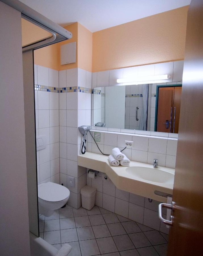 Hotel Sunparc - Shuttle Zum Europa-Park Rust 4Km & Rulantica 2Km Рингсхайм Экстерьер фото