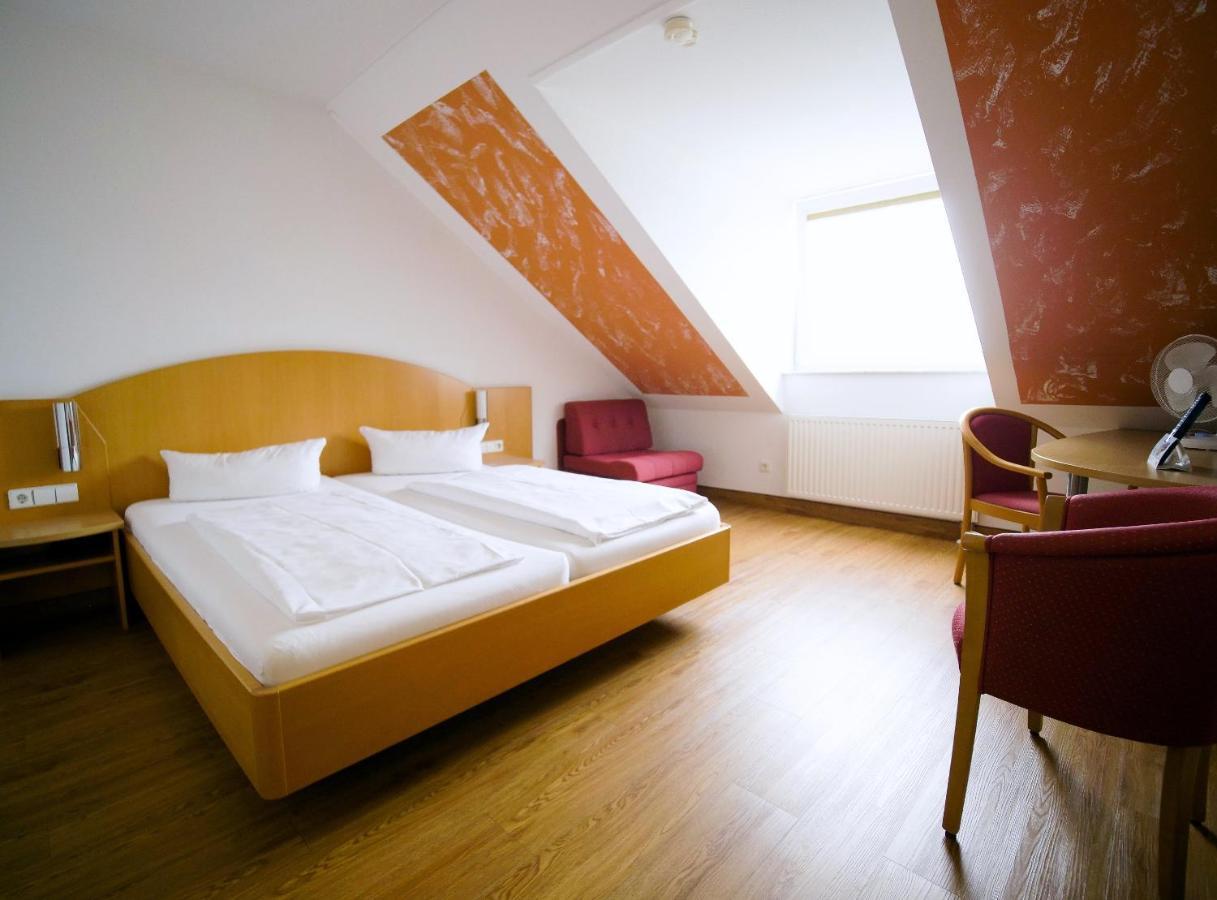 Hotel Sunparc - Shuttle Zum Europa-Park Rust 4Km & Rulantica 2Km Рингсхайм Экстерьер фото