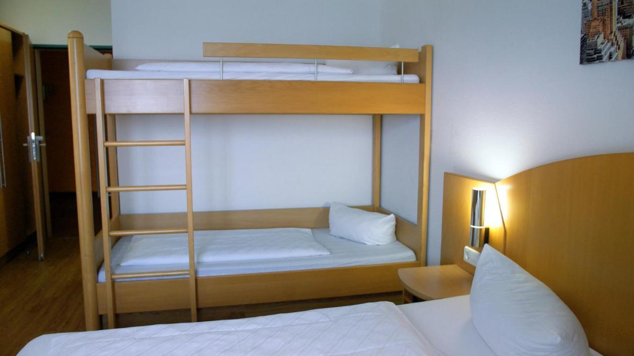 Hotel Sunparc - Shuttle Zum Europa-Park Rust 4Km & Rulantica 2Km Рингсхайм Экстерьер фото